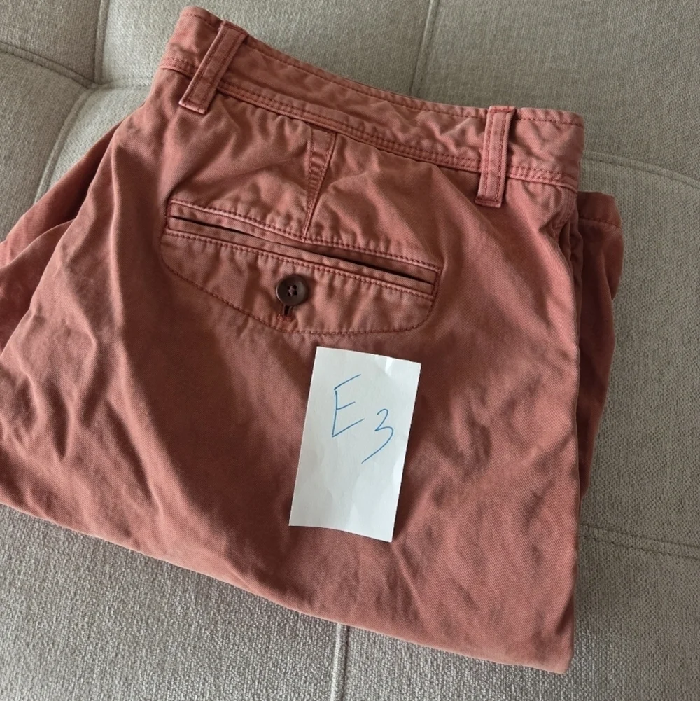 Banana Republic Men's Coral Shorts Sz.36